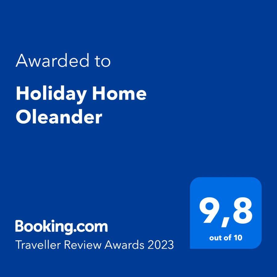 Holiday Home Oleander Zaboric Buitenkant foto